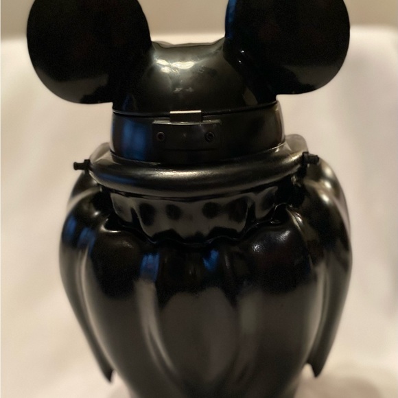 EUC Vampire Mickey Popcorn Bucket Glow in the Dark* Walt Disney Parks Halloween! - Picture 6 of 14